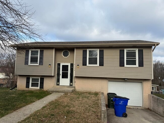 property at 2156 Deauville Dr