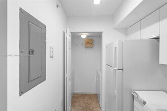 11177 SW 8th St, Unit 207 in Pembroke Pines, FL - Building Photo - Building Photo
