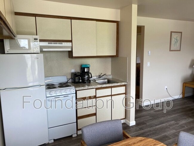 property at 400 10th Ave