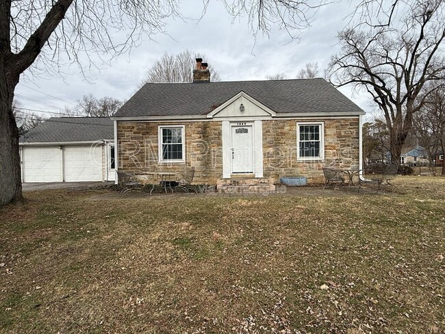 property at 1340 E 55th St