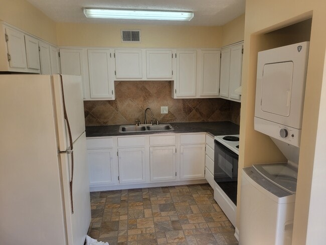 1310 Louisville Rd, Unit 32 in Frankfort, KY - Building Photo - Building Photo