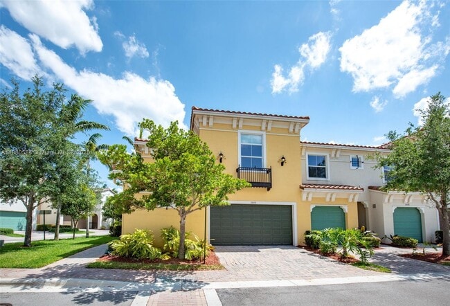 12410 NW 33rd St in Sunrise, FL - Building Photo - Building Photo