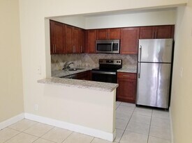 190 NE 40th St in Oakland Park, FL - Building Photo