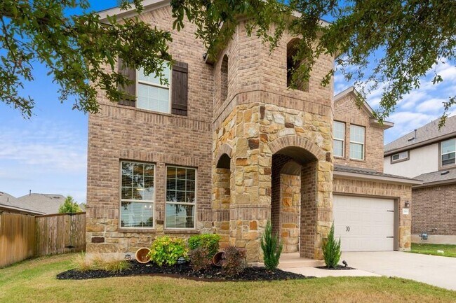 property at 2915 Bluffstone Dr