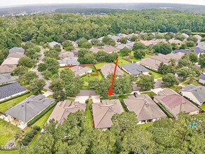 6466 Ginnie Springs Rd in Jacksonville, FL - Foto de edificio - Building Photo