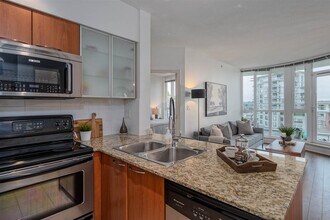 4028 Knight St in Vancouver, BC - Building Photo - Building Photo