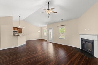 113 Anderson Ave in Holly Ridge, NC - Building Photo - Building Photo