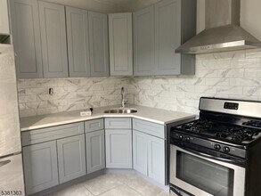 228 Renner Ave in Newark, NJ - Building Photo - Building Photo