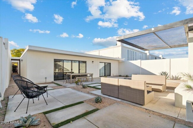 property at 6819 N 73rd St
