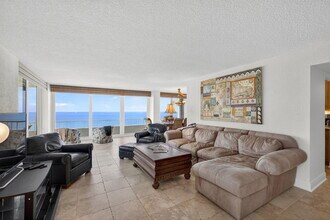 5550 N Ocean Dr in Riviera Beach, FL - Building Photo - Building Photo