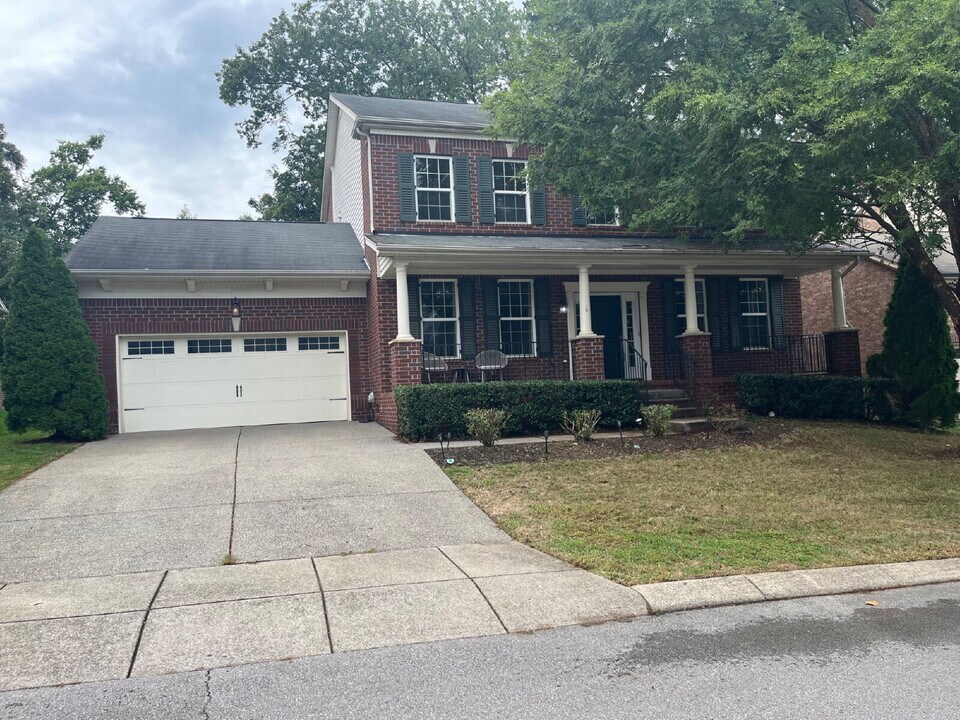 226 Sterling Woods Dr in Mount Juliet, TN - Building Photo