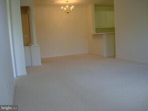 7000 Falls Reach Dr in Falls Church, VA - Building Photo - Building Photo