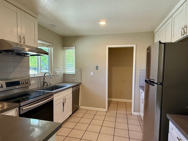 396 Nature Dr in San Jose, CA - Building Photo - Building Photo