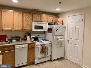 3319 Powelton Ave in Philadelphia, PA - Building Photo - Building Photo