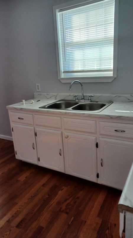 1022 E Monroe Ave in Harlingen, TX - Foto de edificio - Building Photo