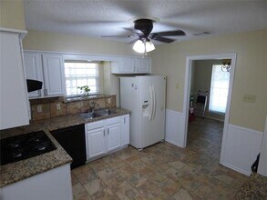 1920 Arbor Creek Dr in Carrollton, TX - Building Photo - Building Photo