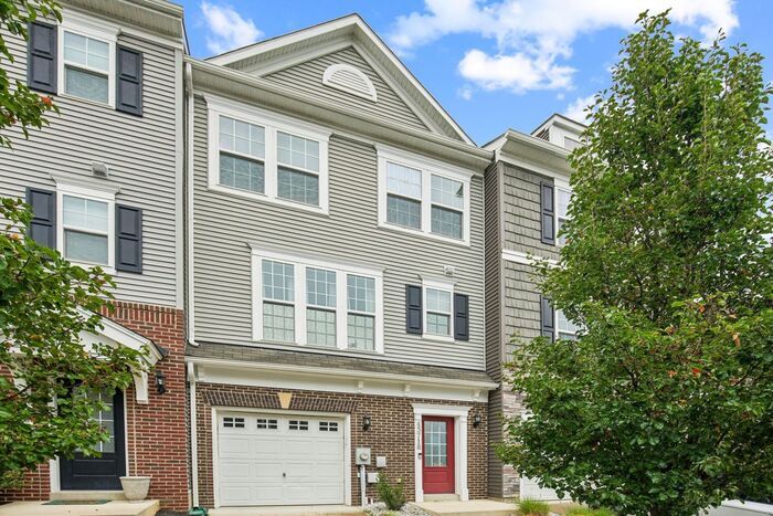 43718 Winterberry Wy in California, MD - Building Photo