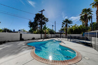 808 Sweeney Ave in Las Vegas, NV - Building Photo - Building Photo