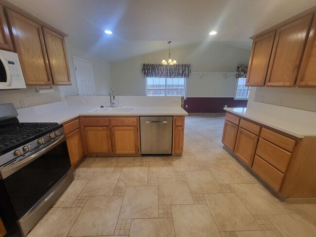 1551 Rolling Hills Dr in Carson City, NV - Building Photo - Building Photo