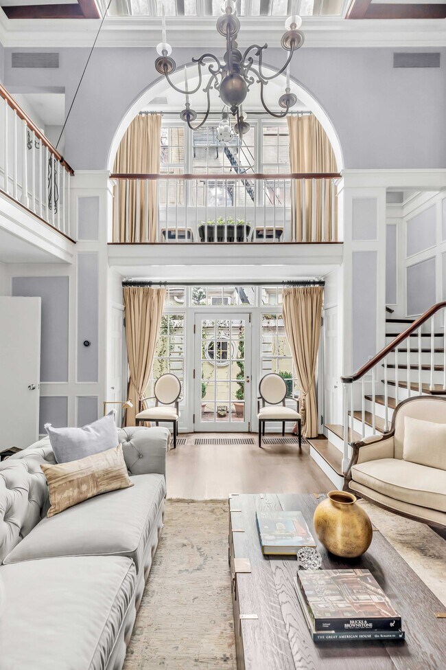 183 W 4th St in New York, NY - Building Photo - Building Photo
