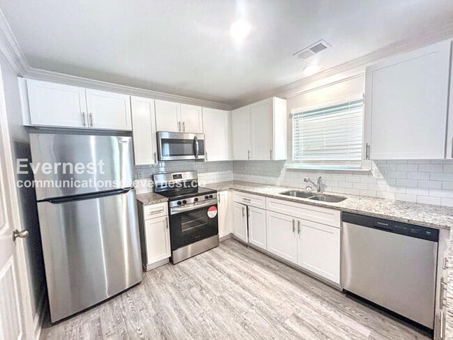 5220 Hanover St in Atlanta, GA - Building Photo - Building Photo