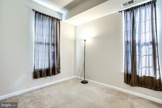 7125 Penny Lane in Elkridge, MD - Building Photo - Building Photo
