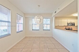 10901 NW 83rd St in Doral, FL - Building Photo - Building Photo