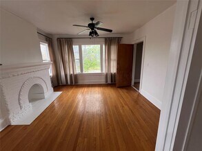 3019 N Robinson Ave-Unit -3021 1/2 in Oklahoma City, OK - Building Photo - Building Photo