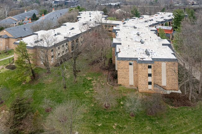 Coach Gate Wynde in Windy Hills, KY - Foto de edificio - Building Photo