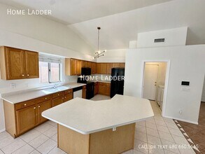 654 W Country Estates Ave in Gilbert, AZ - Building Photo - Building Photo