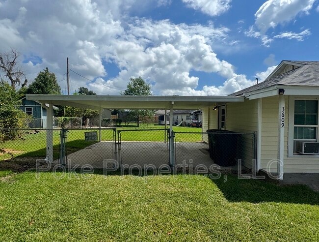 3609 1st Ave in Lake Charles, LA - Building Photo - Building Photo