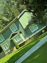 6212 Laurel Wood Trail in Flowery Branch, GA - Building Photo - Building Photo