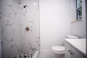 2227 SW 17th St in Miami, FL - Foto de edificio - Building Photo