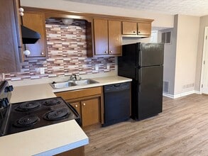 227A Blackhawk Cir in Versailles, KY - Building Photo - Building Photo