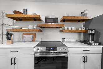 1528 E Devine St in Tyler, TX - Building Photo - Building Photo