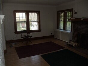 832 Paris Ave in Rockford, IL - Building Photo - Building Photo