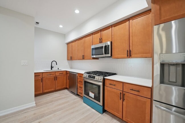 1635 W Warren Blvd, Unit 1 in Chicago, IL - Foto de edificio - Building Photo