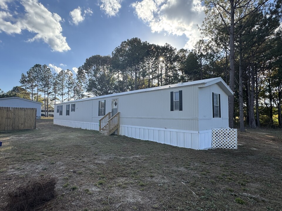 410 Wilders Ln in Louisburg, NC - Building Photo