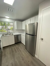 A417 - NORTH CREEK TOWNHOMES in Everett, WA - Building Photo - Interior Photo