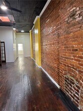 138 Edgewood Ave SE in Atlanta, GA - Foto de edificio - Building Photo