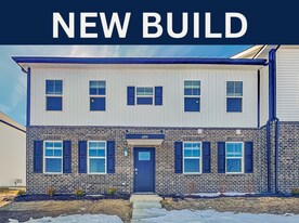 6199 Rhinecliff Dr in Whitestown, IN - Building Photo