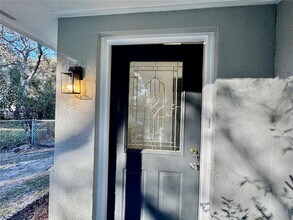 2559 W Lake Dr in DeLand, FL - Building Photo - Building Photo