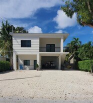 23 Jenny Ln in Key Largo, FL - Building Photo