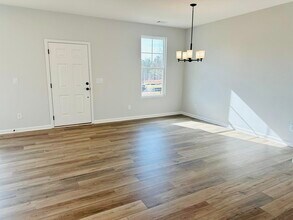 853 York Aly in Acworth, GA - Foto de edificio - Building Photo