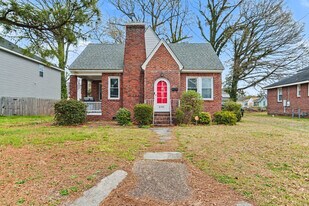 2111 Atlanta Ave in Portsmouth, VA - Building Photo