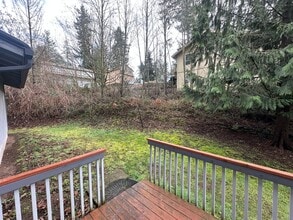 17504 Loop Ln SE in Yelm, WA - Building Photo - Building Photo