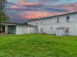 Vega Apartments in San Benito, TX - Foto de edificio - Building Photo