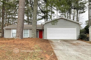 6421 Boyett Dr NW in Norcross, GA - Building Photo