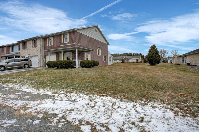 2367 McCleary Dr in Chambersburg, PA - Building Photo - Building Photo