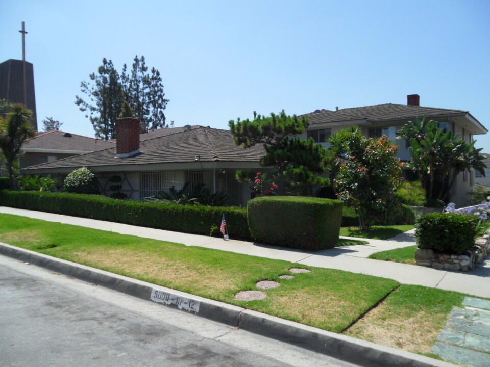 5008 W 58th Pl in Los Angeles, CA - Building Photo